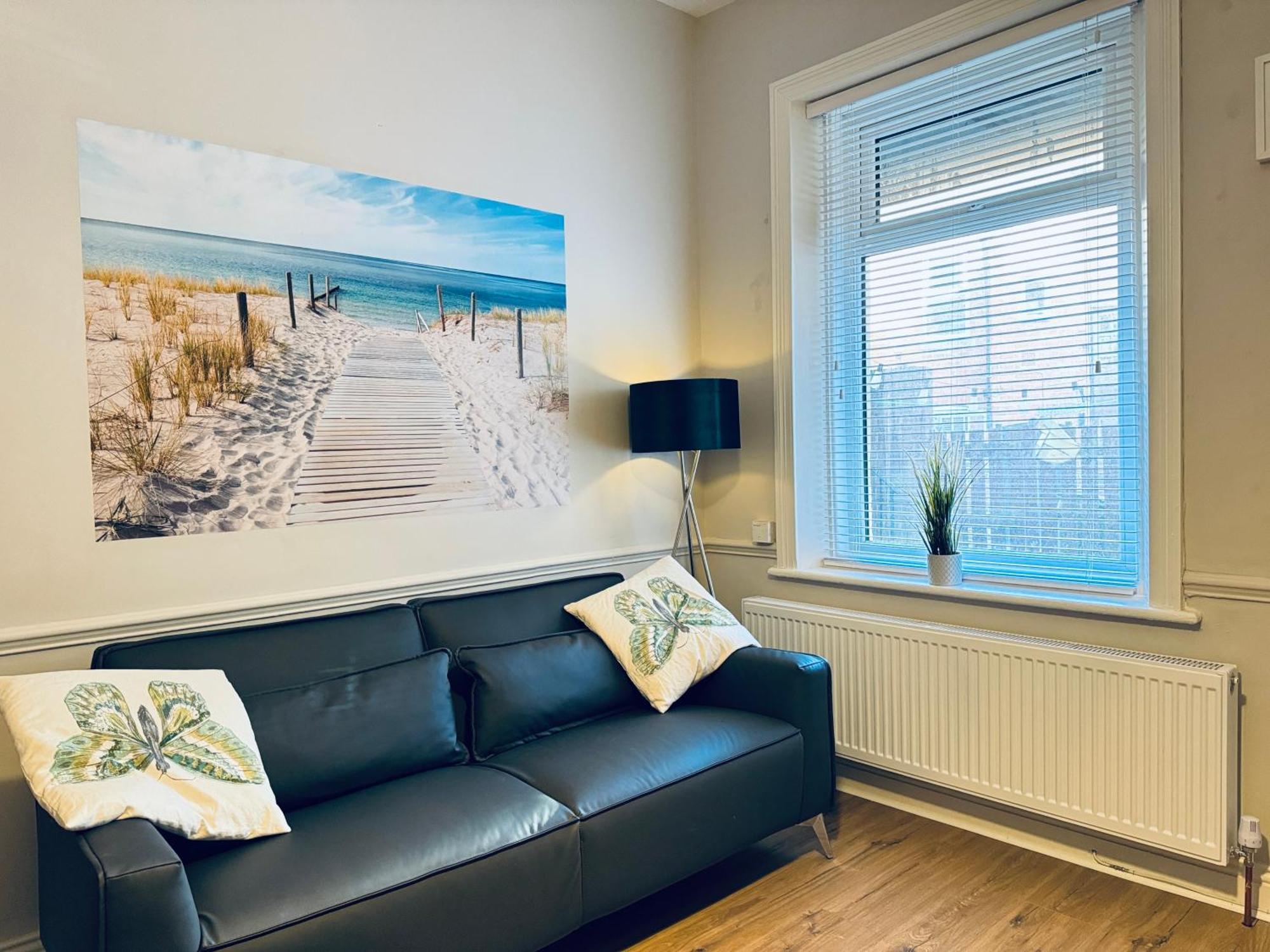 Rockcliffe Retreat, Stylish Coastal Apartment 惠特利湾 外观 照片