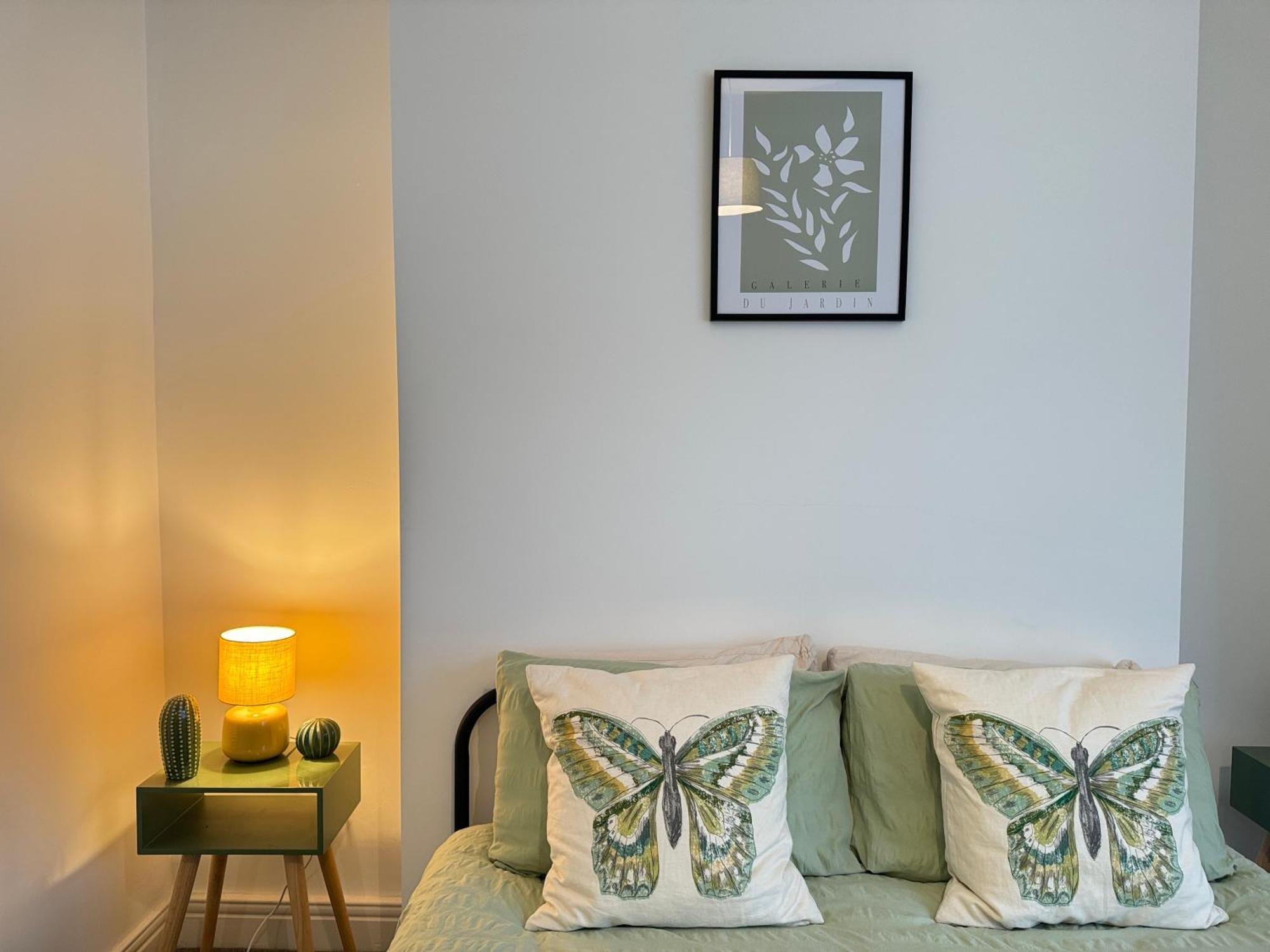Rockcliffe Retreat, Stylish Coastal Apartment 惠特利湾 外观 照片