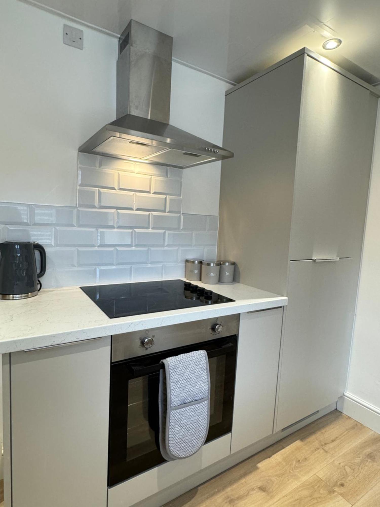 Rockcliffe Retreat, Stylish Coastal Apartment 惠特利湾 外观 照片